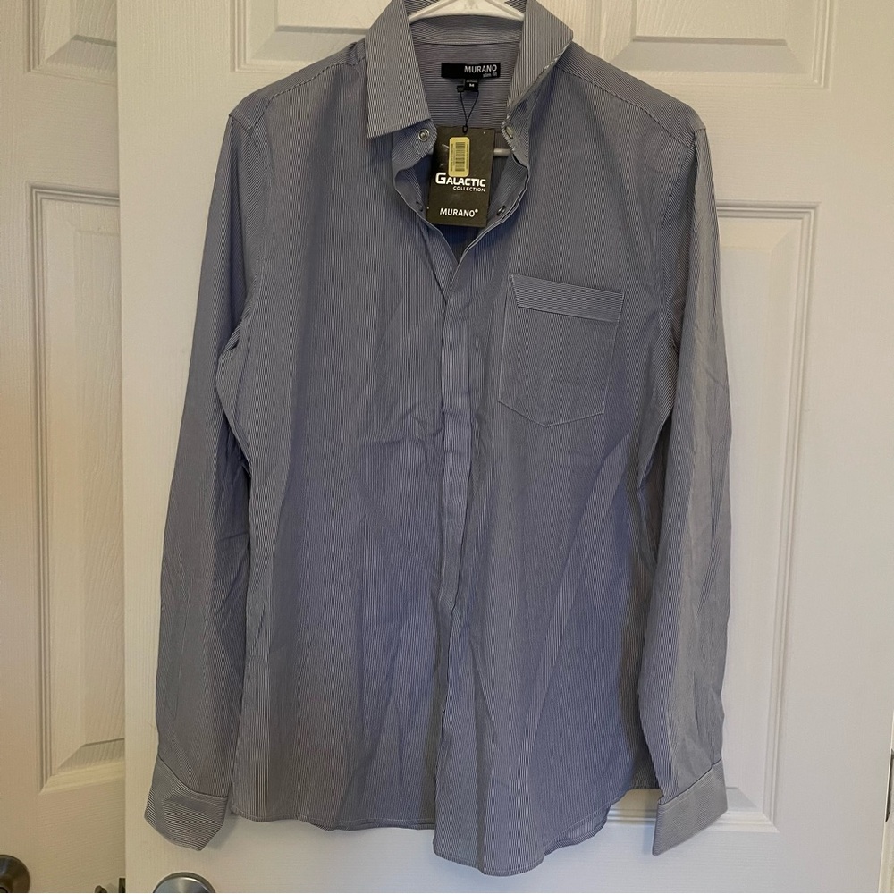 NWT Men's Gray Casual Button Down Shirt